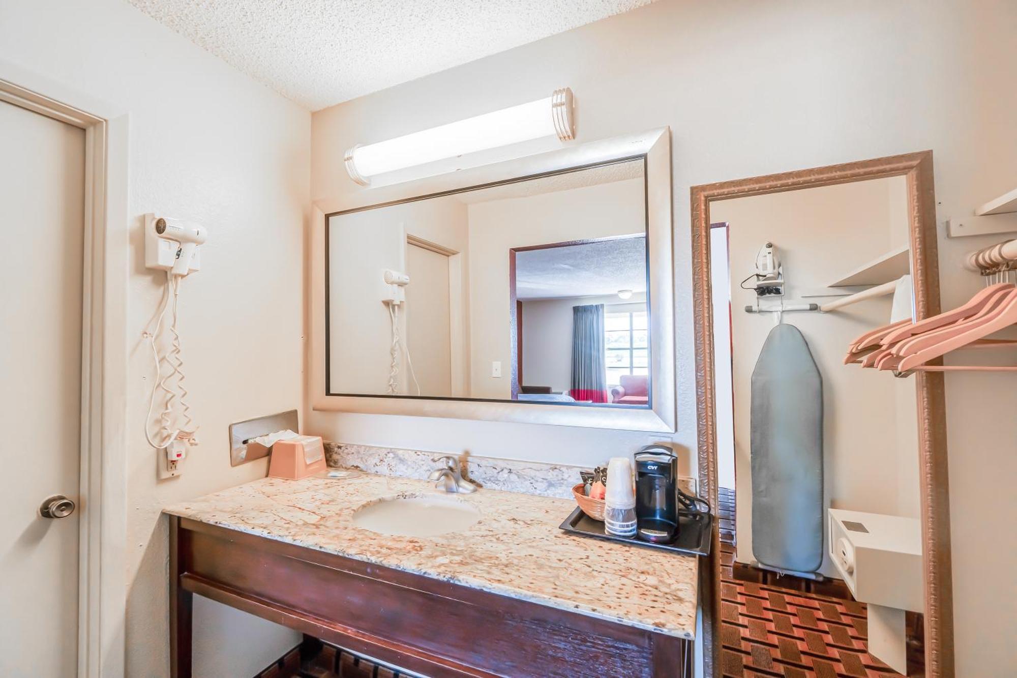 Lone Star Inn By Oyo Vernon Texas Hwy 287 Εξωτερικό φωτογραφία
